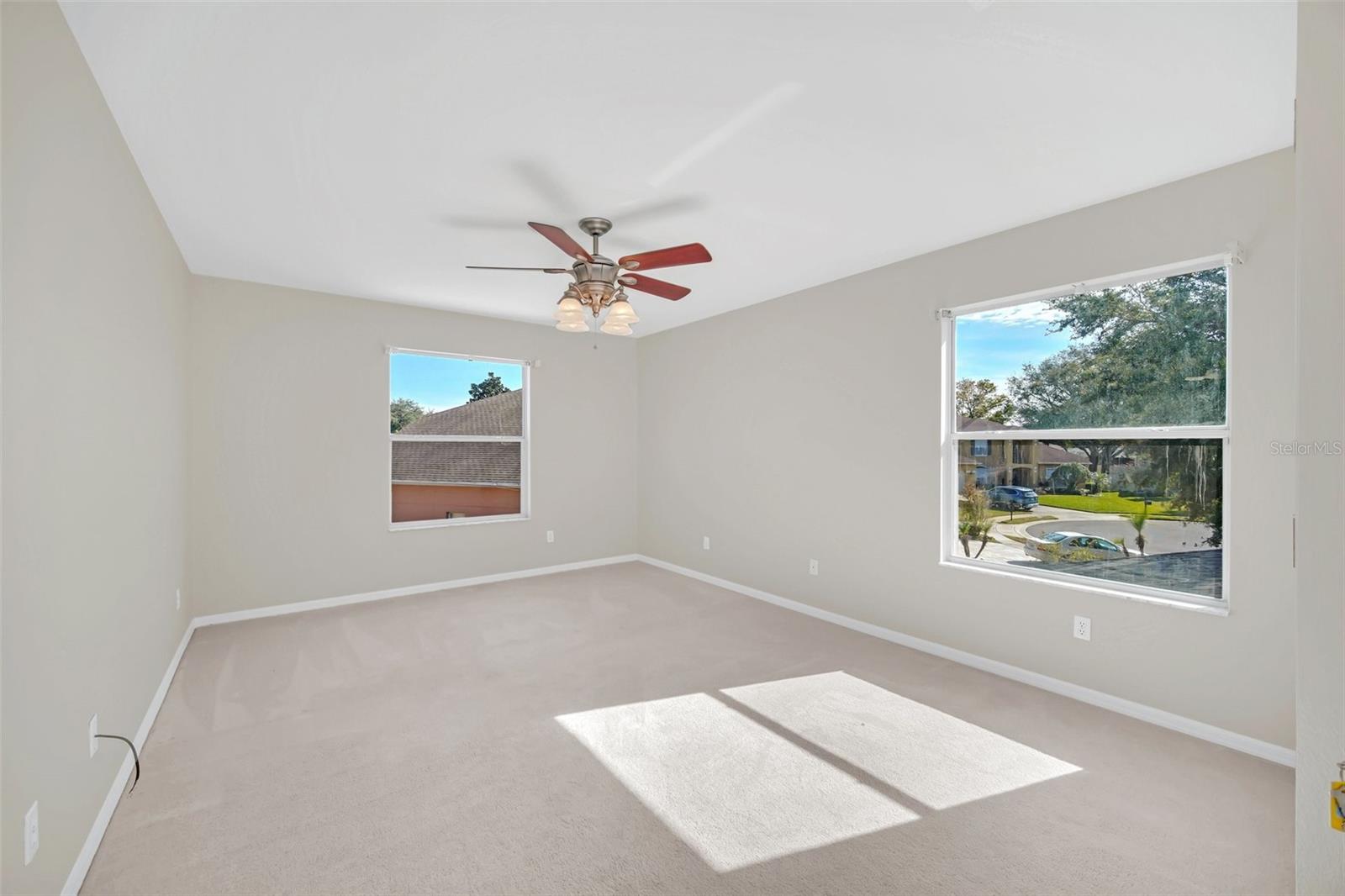 Image 31 of 45 For 10125 Foxhurst Court