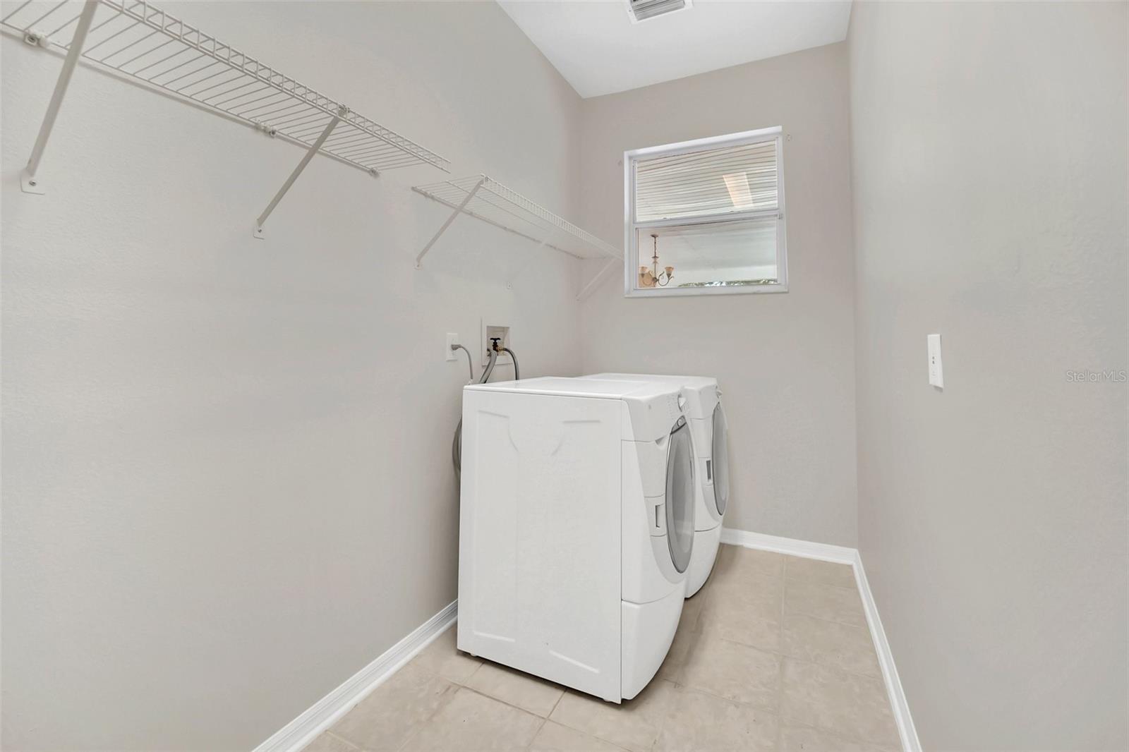 Image 33 of 45 For 10125 Foxhurst Court
