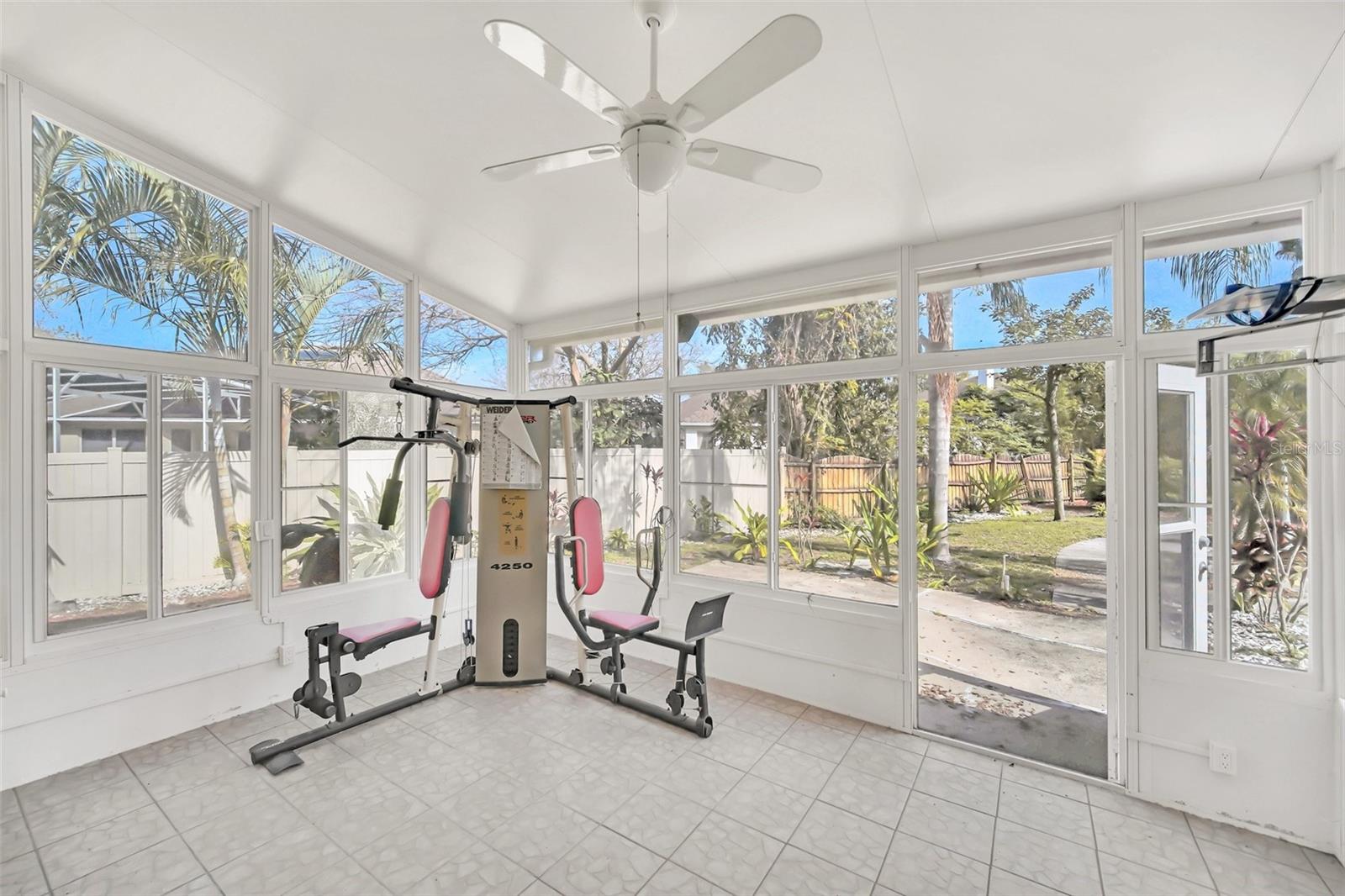 Image 36 of 45 For 10125 Foxhurst Court