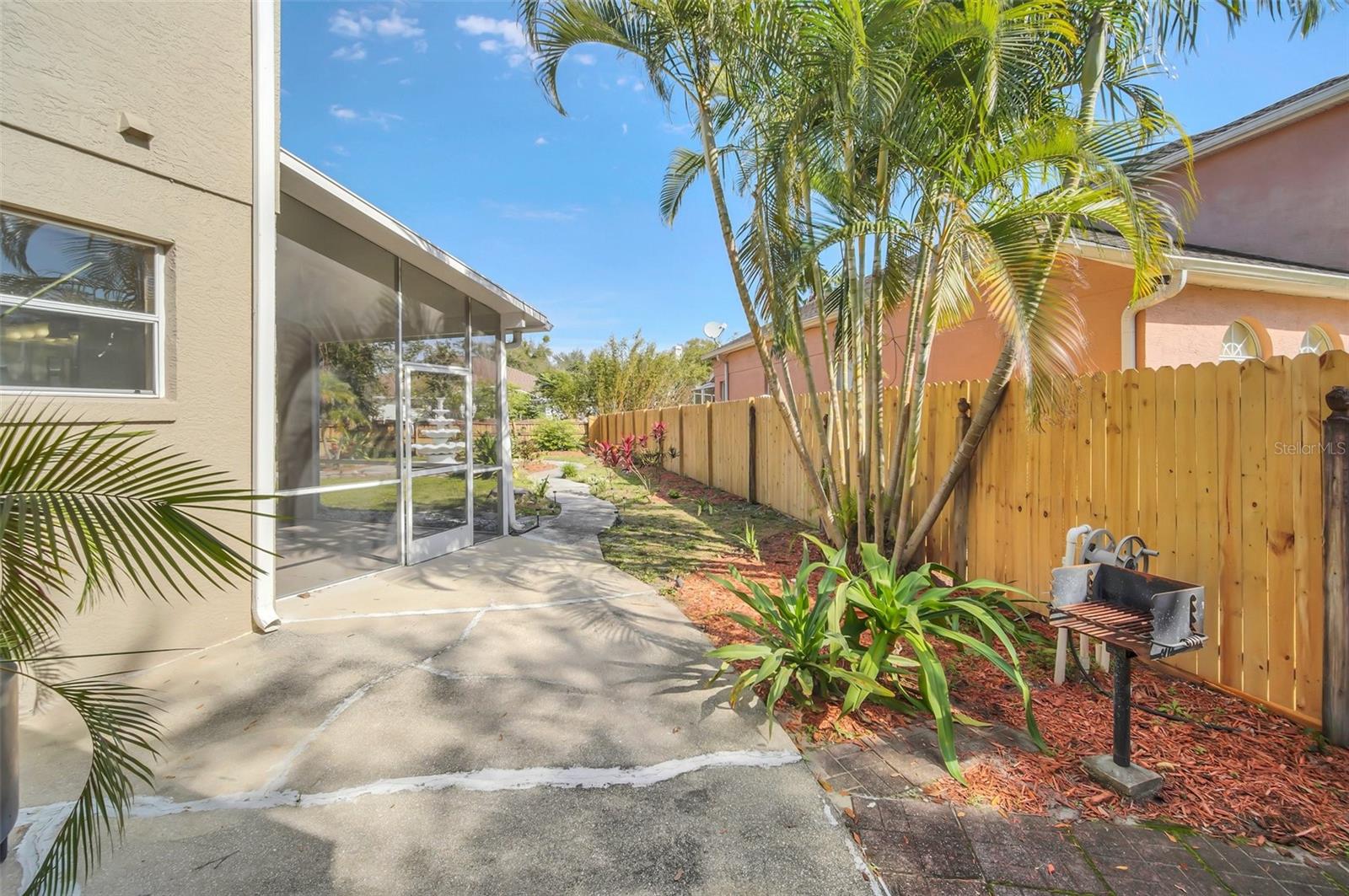 Image 41 of 45 For 10125 Foxhurst Court