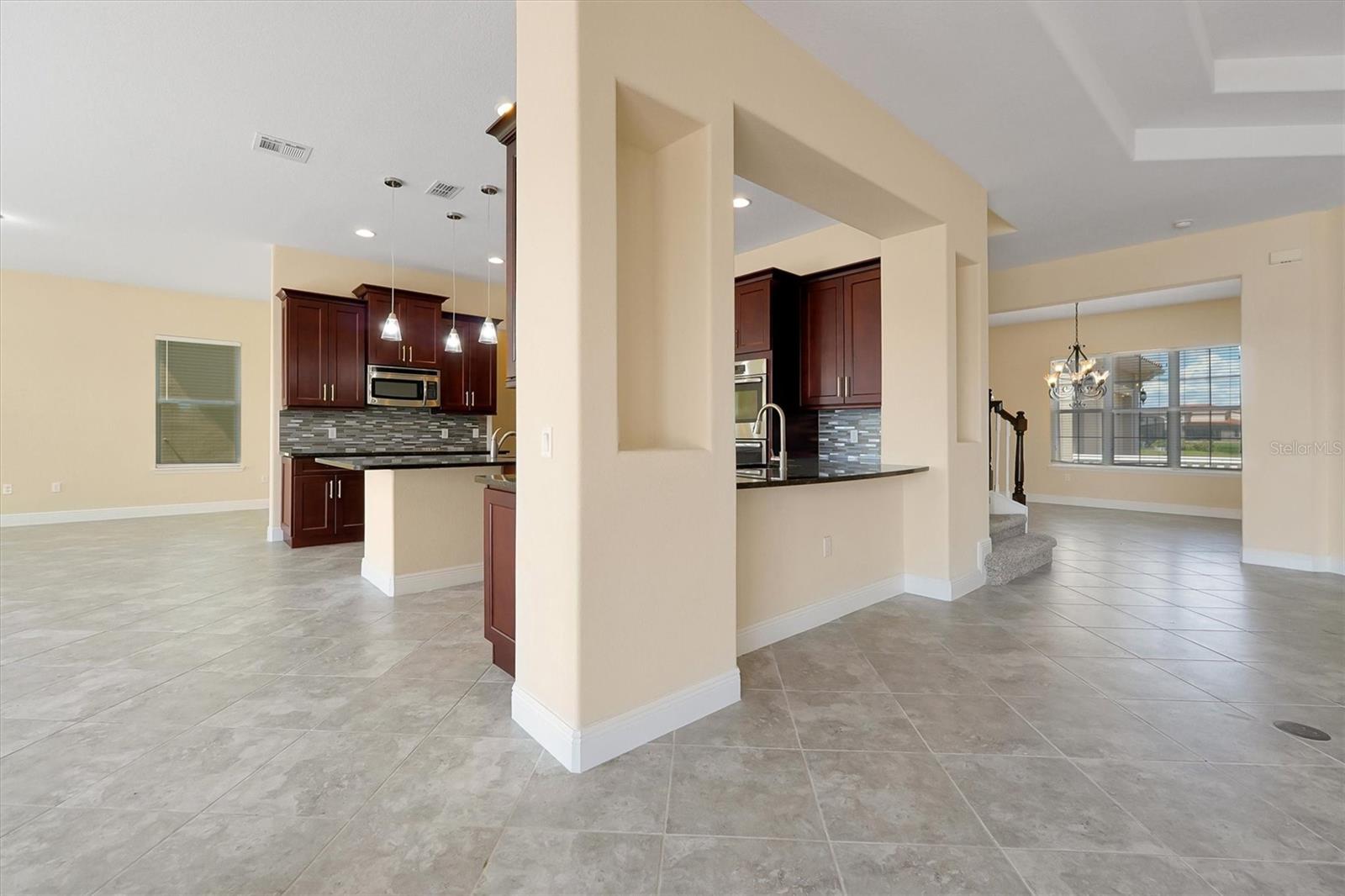 Image 16 of 52 For 870 Spinnaker Way
