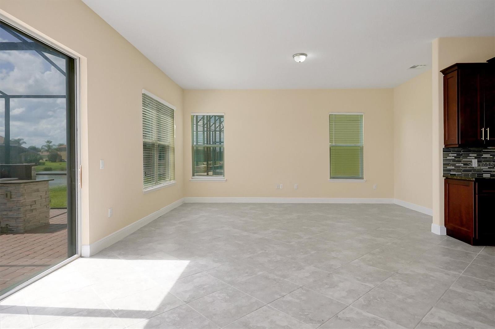 Image 20 of 52 For 870 Spinnaker Way