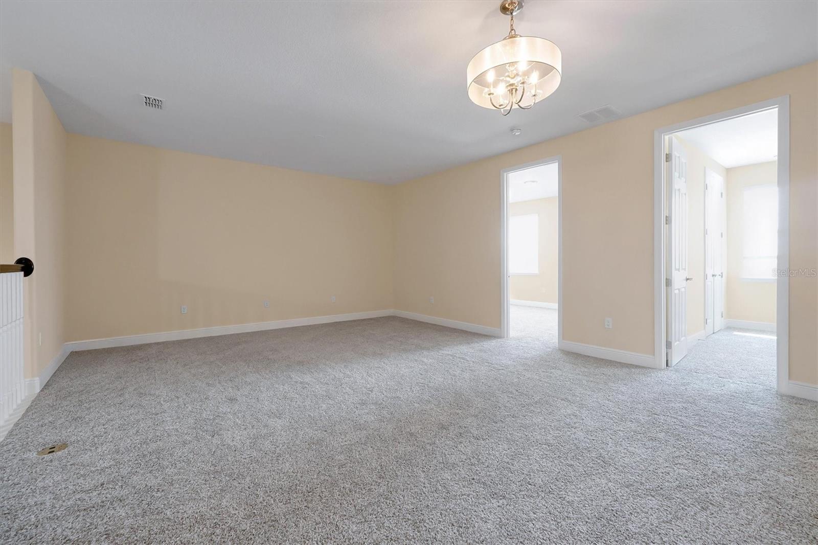 Image 30 of 52 For 870 Spinnaker Way