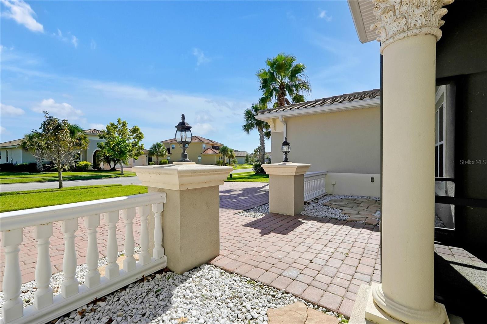Image 8 of 52 For 870 Spinnaker Way