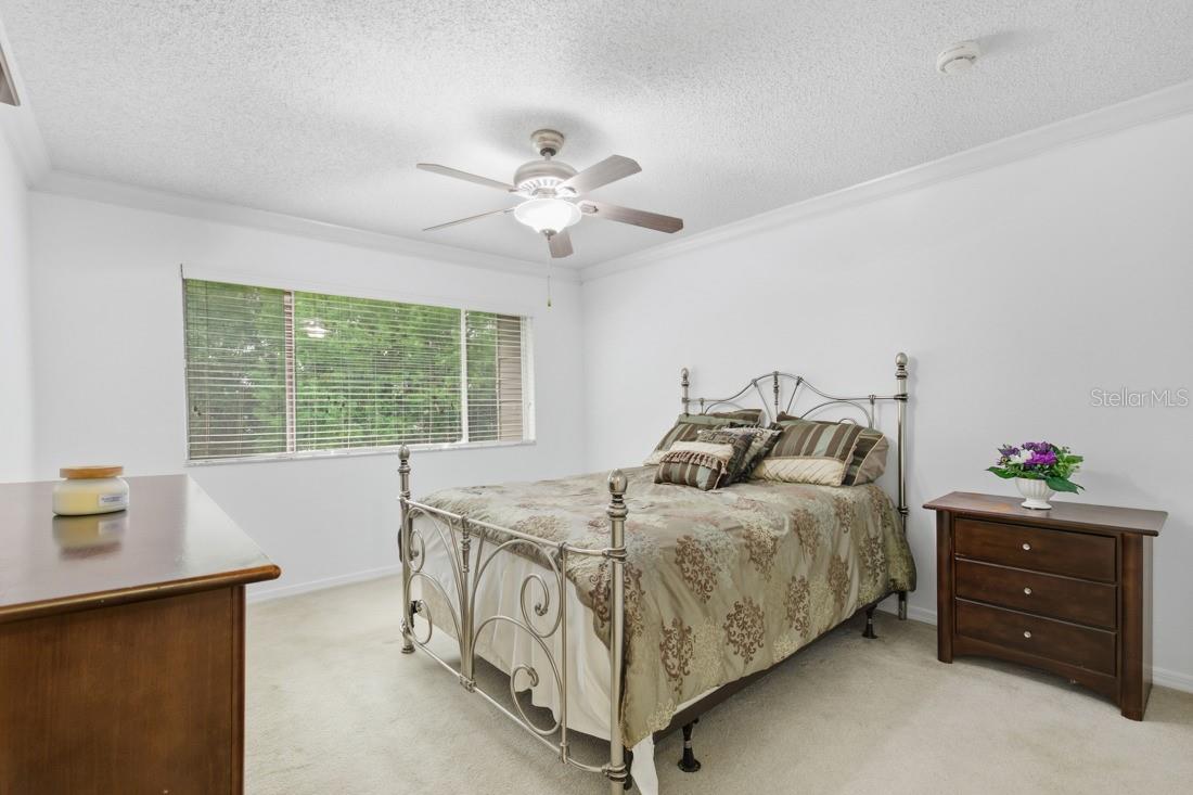 Image 14 of 29 For 402 Oak Haven Drive 402