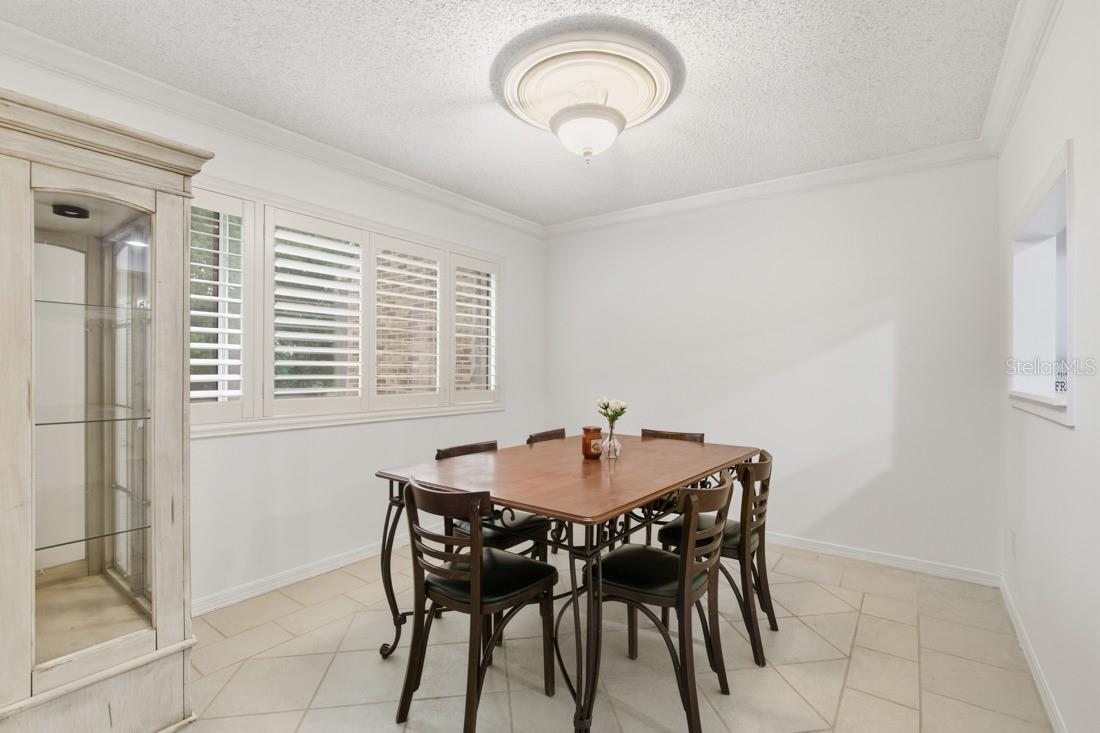 Image 6 of 29 For 402 Oak Haven Drive 402