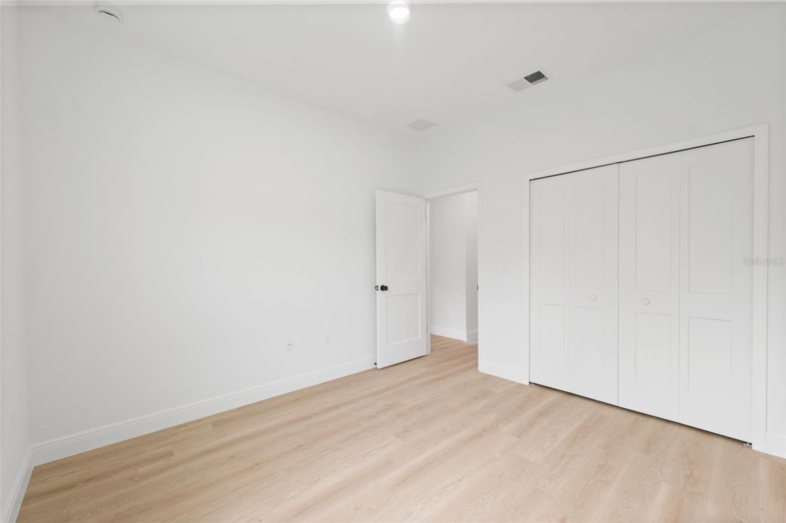 Image 23 of 34 For 136 Marion Oaks Golf Way