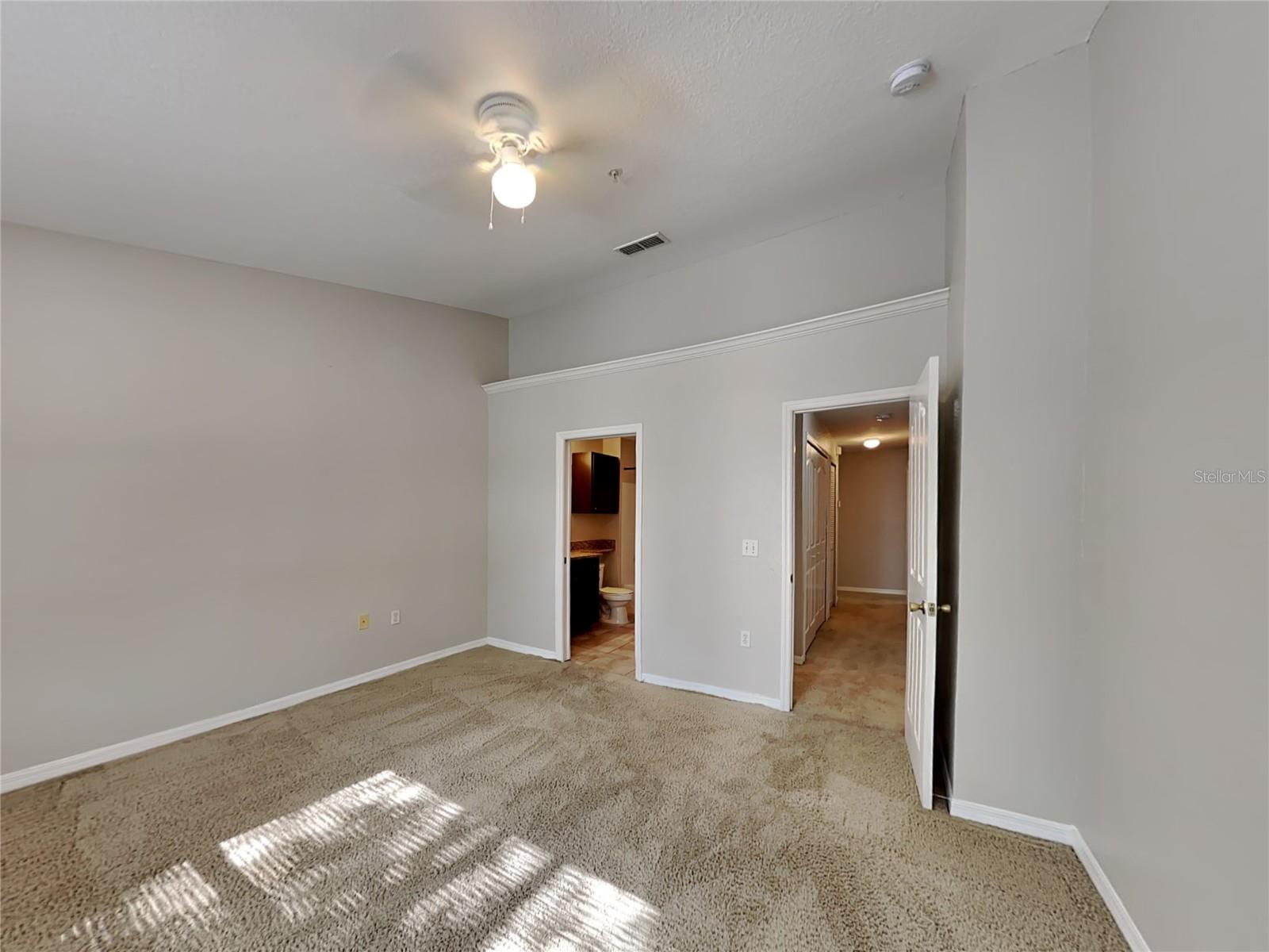 Image 12 of 15 For 1835 Shadow View Circle 1835