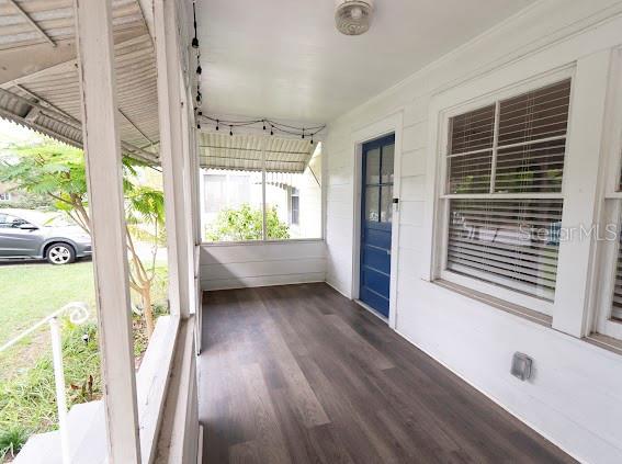 Image 18 of 23 For 921 La Salle Avenue