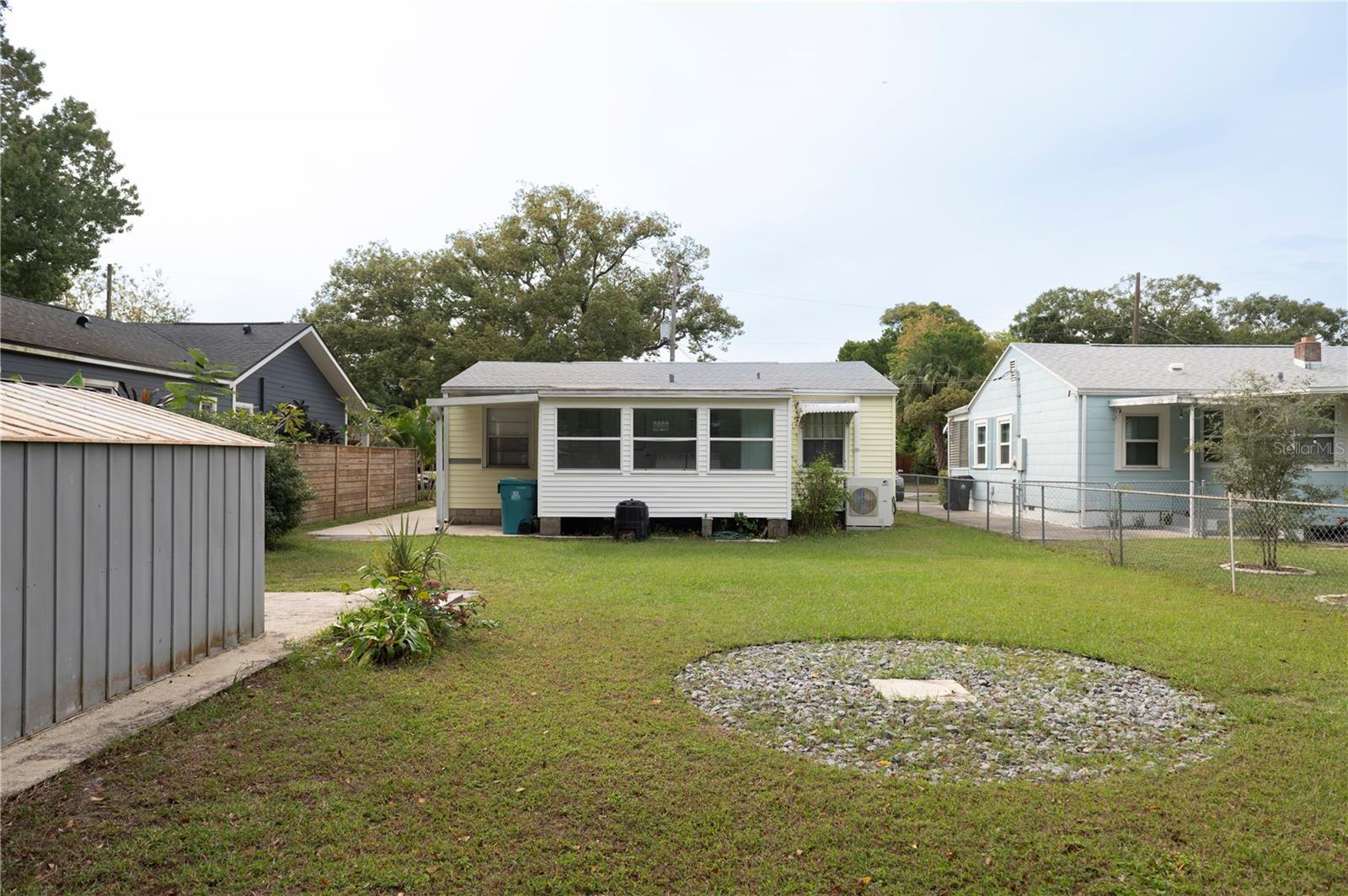 Image 21 of 23 For 921 La Salle Avenue