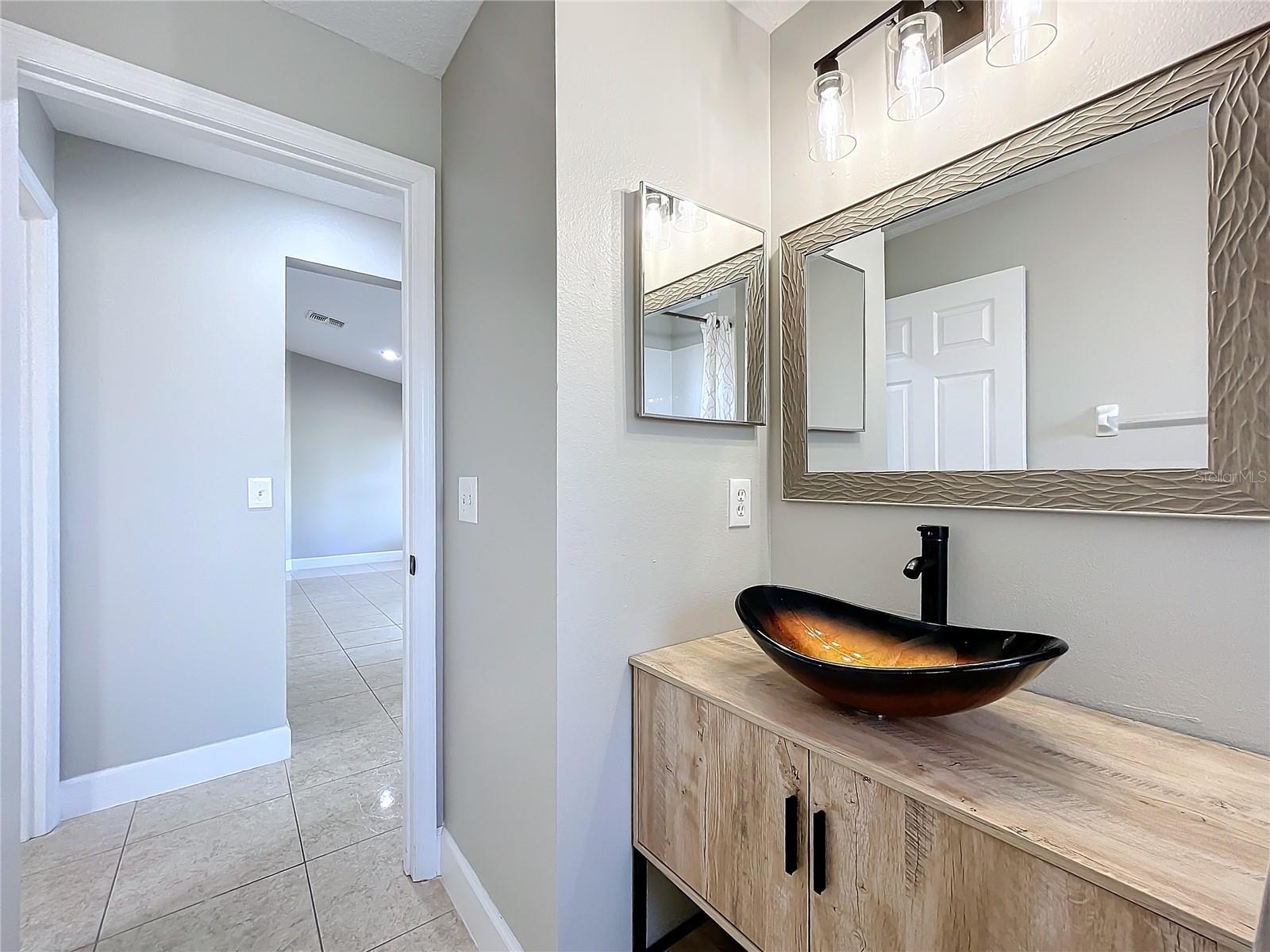 Image 44 of 62 For 790 Silhouette Court