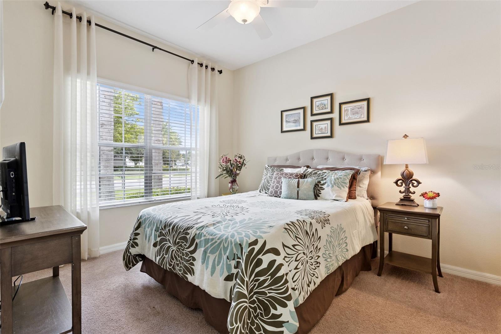 Image 17 of 23 For 3613 Solana Circle B