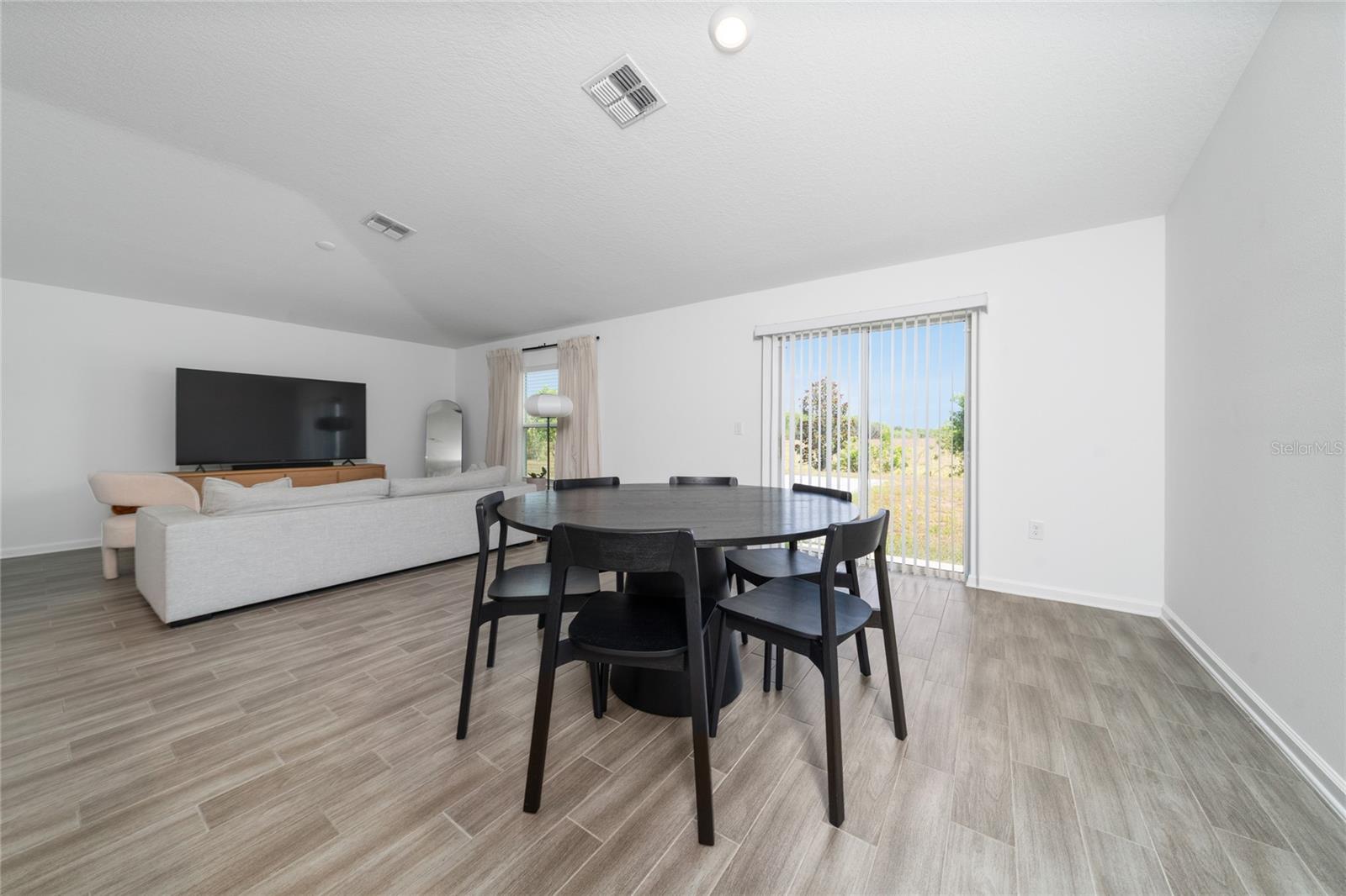 Image 11 of 19 For 4990 Four Strand Court