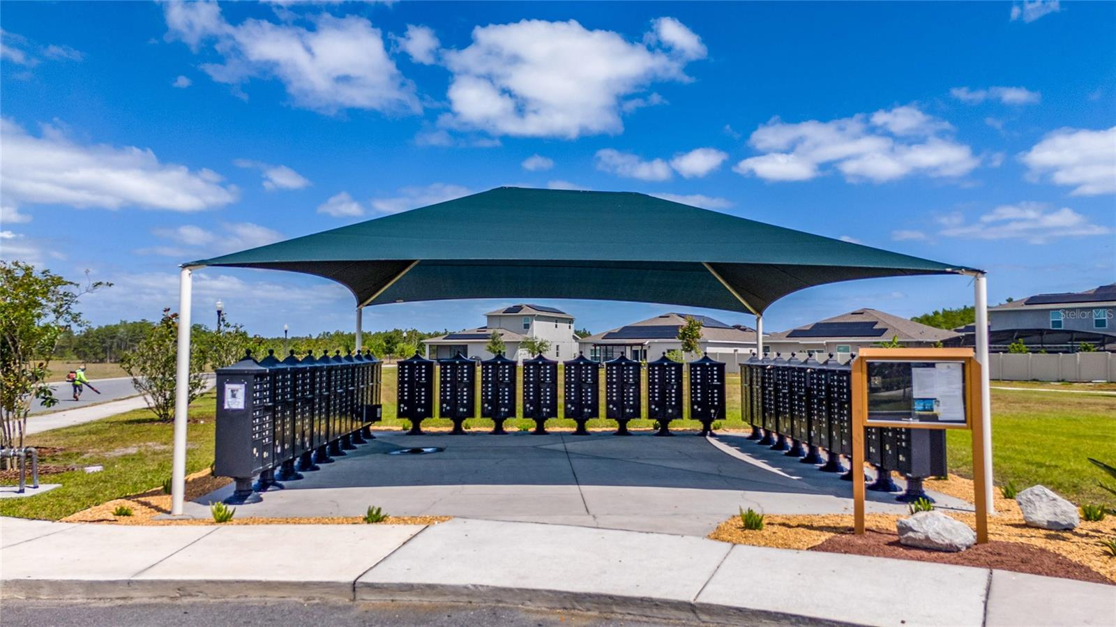 Image 18 of 19 For 4990 Four Strand Court