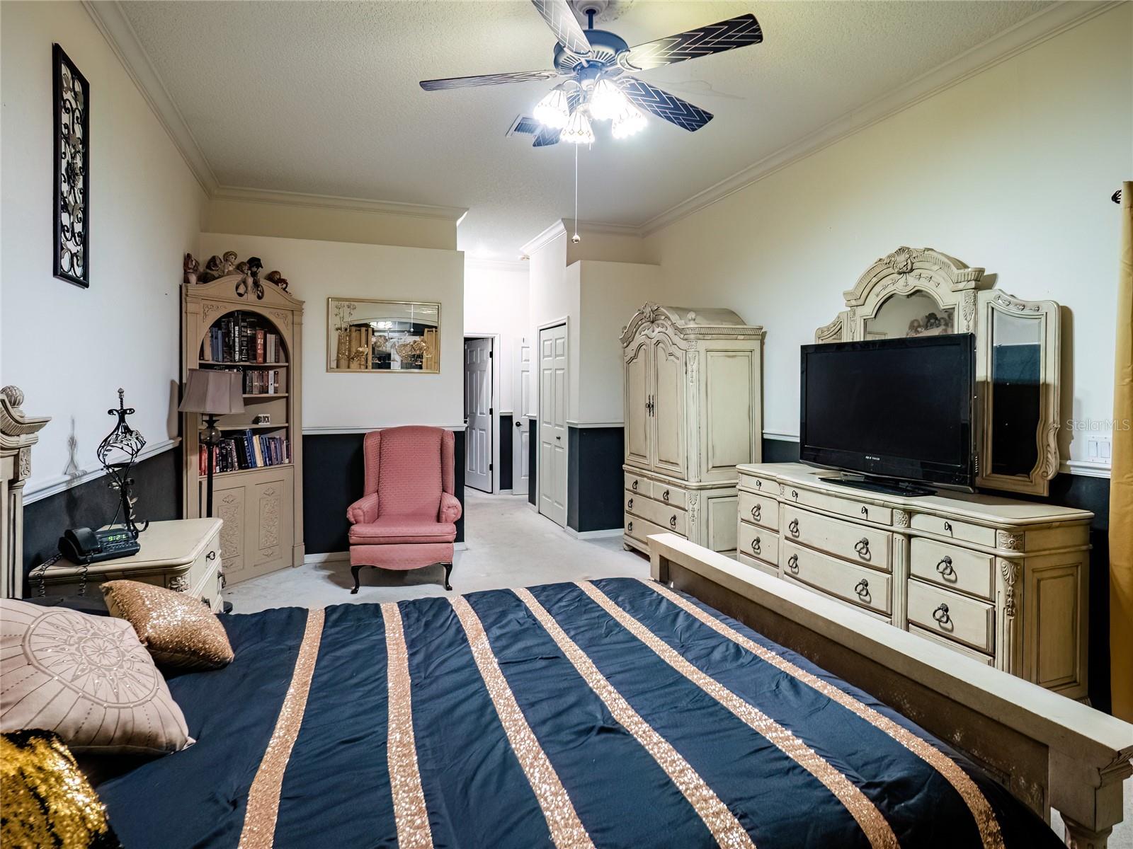 Image 12 of 41 For 2087 Westbourne Drive