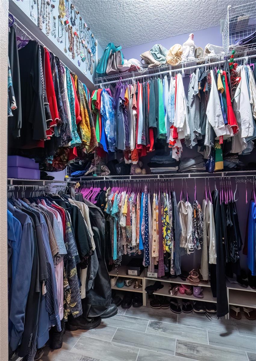 Image 14 of 41 For 2087 Westbourne Drive