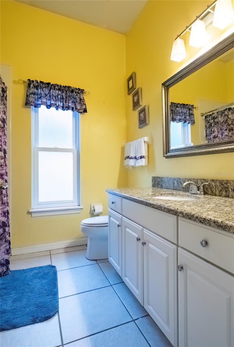 Image 22 of 41 For 2087 Westbourne Drive