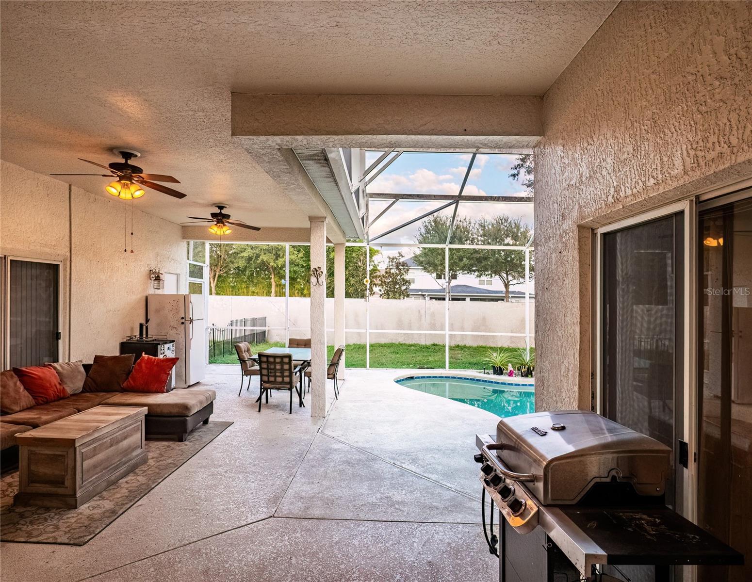 Image 25 of 41 For 2087 Westbourne Drive