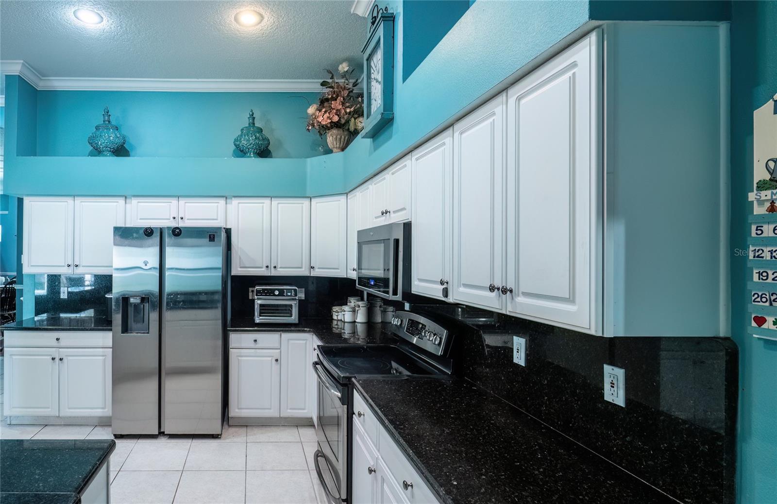 Image 6 of 41 For 2087 Westbourne Drive