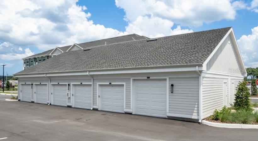 Image 16 of 30 For 18772 Grand Live Oak Boulevard C3