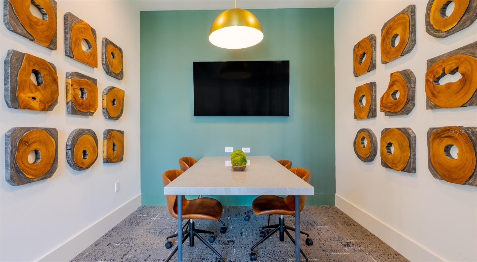 Image 4 of 30 For 18772 Grand Live Oak Boulevard C3