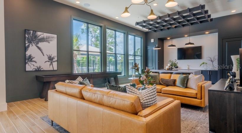 Image 8 of 30 For 18772 Grand Live Oak Boulevard C3