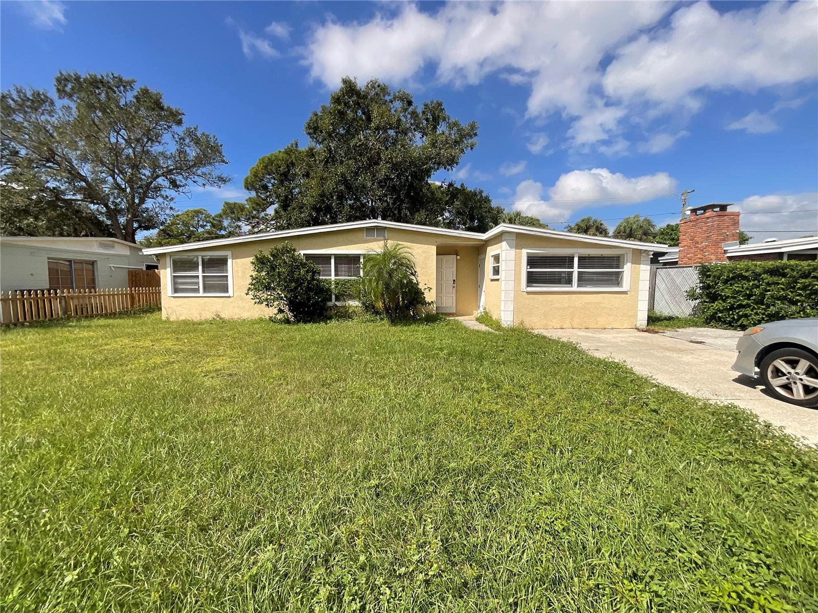 Details for 4926 Halifax Drive, TAMPA, FL 33615