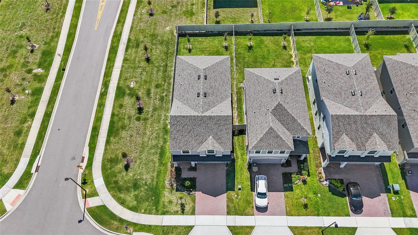 Image 39 of 47 For 14667 Erice Avenue