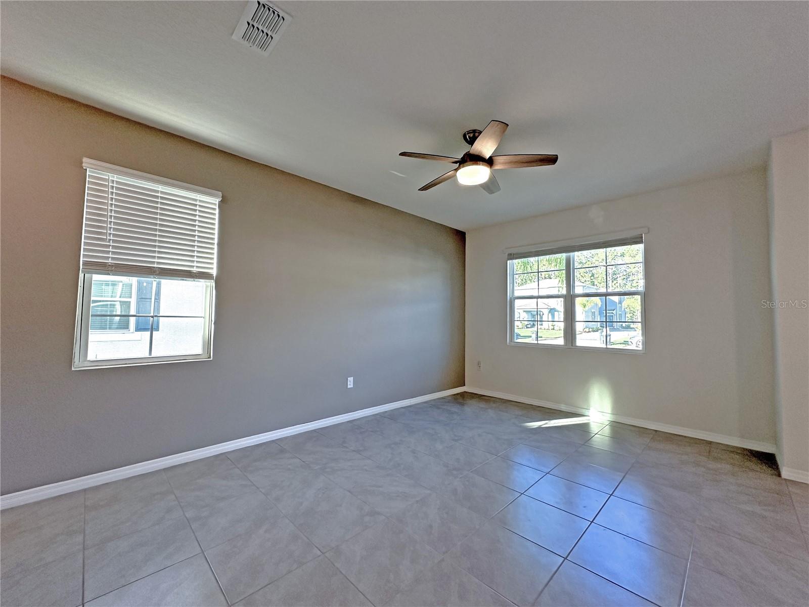 Image 17 of 46 For 3045 Meleto Boulevard