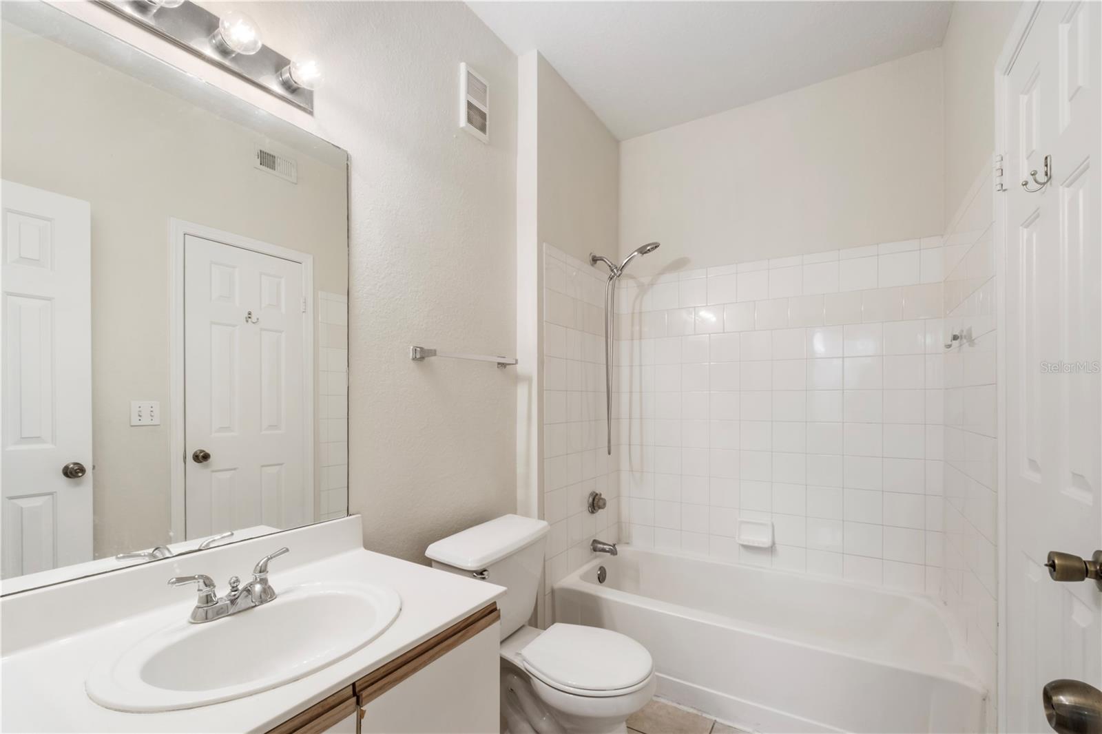 Image 12 of 14 For 2564 Robert Trent Jones Drive 1331