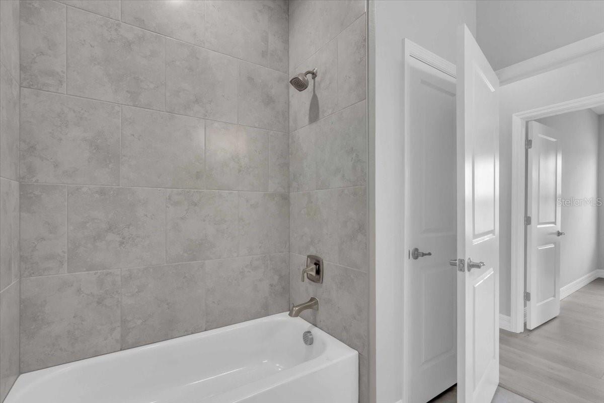 Image 15 of 23 For 468 Chubut Court