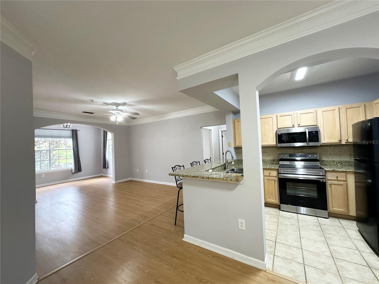 Image 2 of 53 For 12843 Madison Pointe Circle E 201