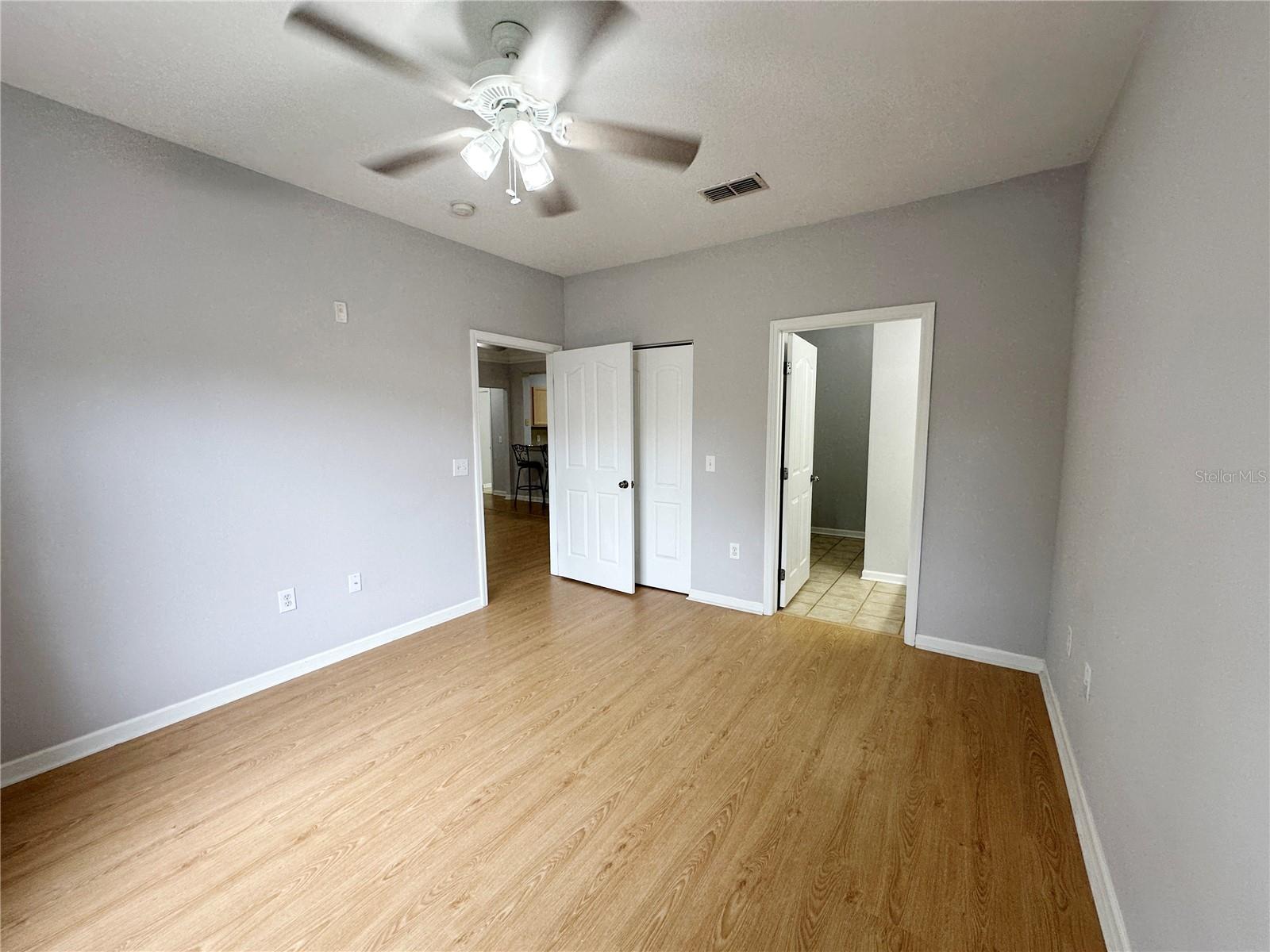 Image 20 of 53 For 12843 Madison Pointe Circle E 201