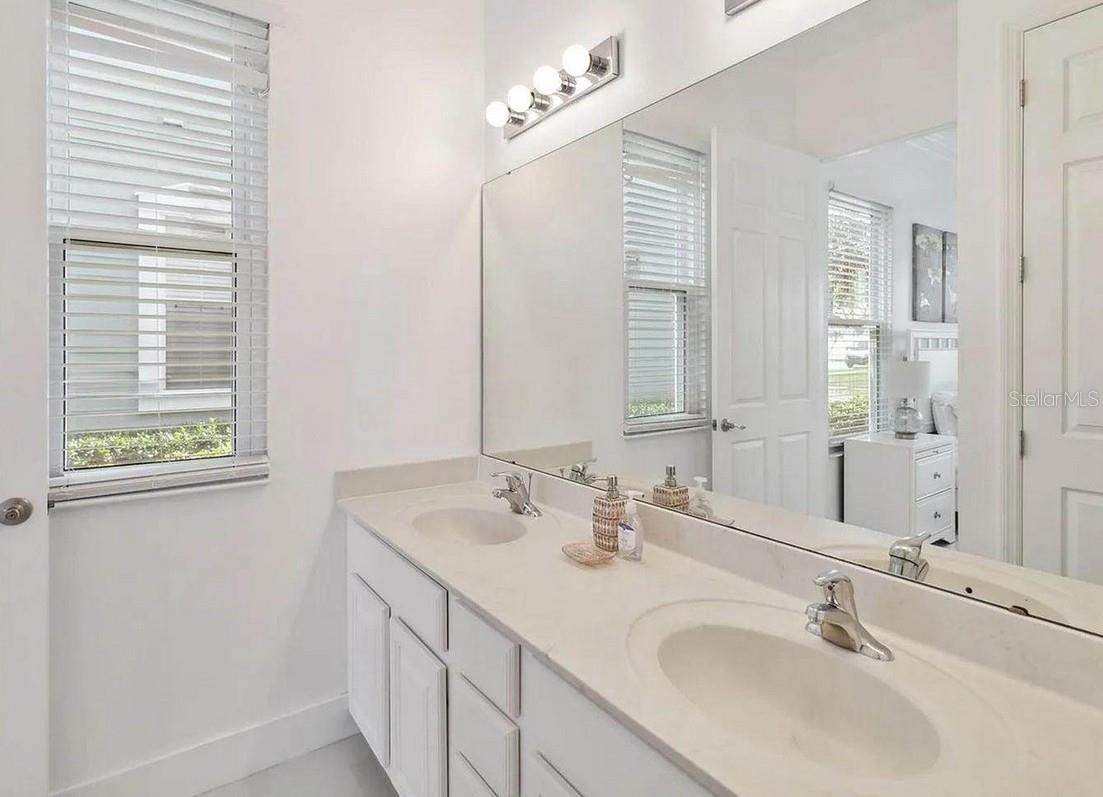 Image 12 of 37 For 1552 Fairview Circle