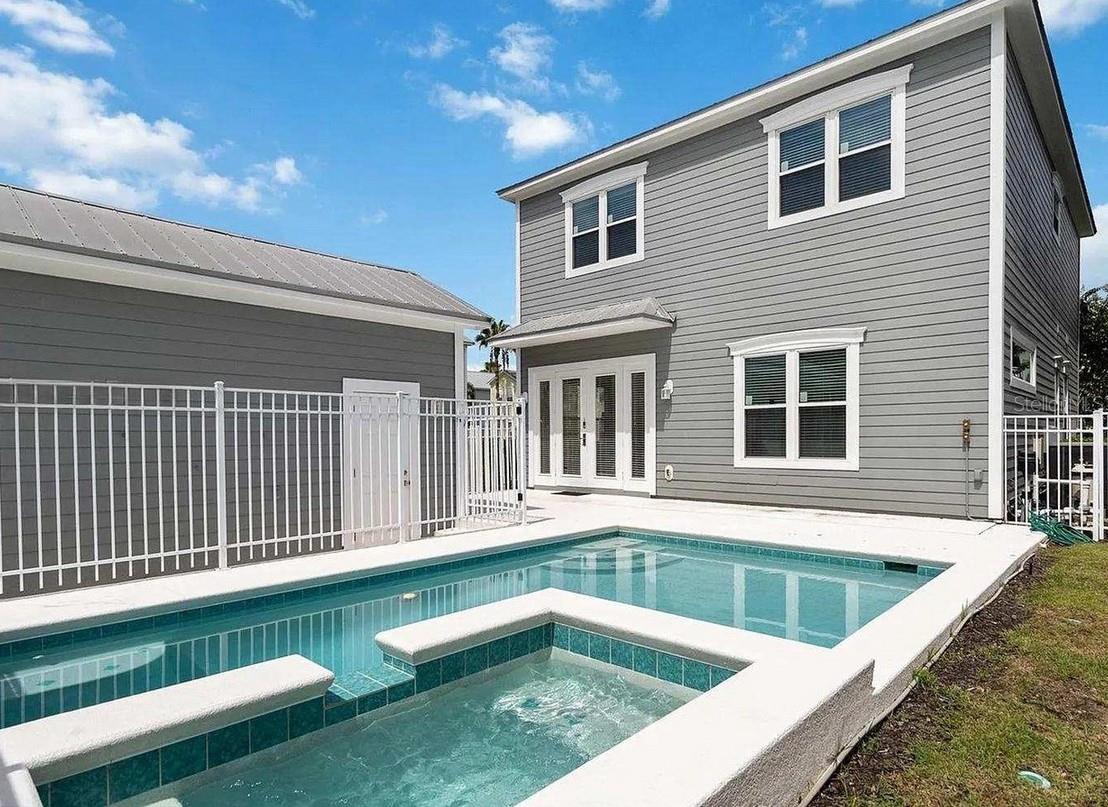 Image 2 of 37 For 1552 Fairview Circle