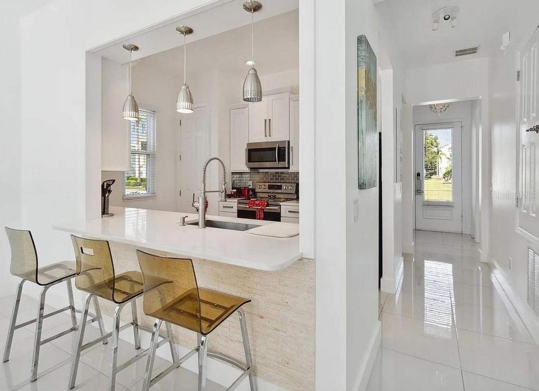 Image 7 of 37 For 1552 Fairview Circle