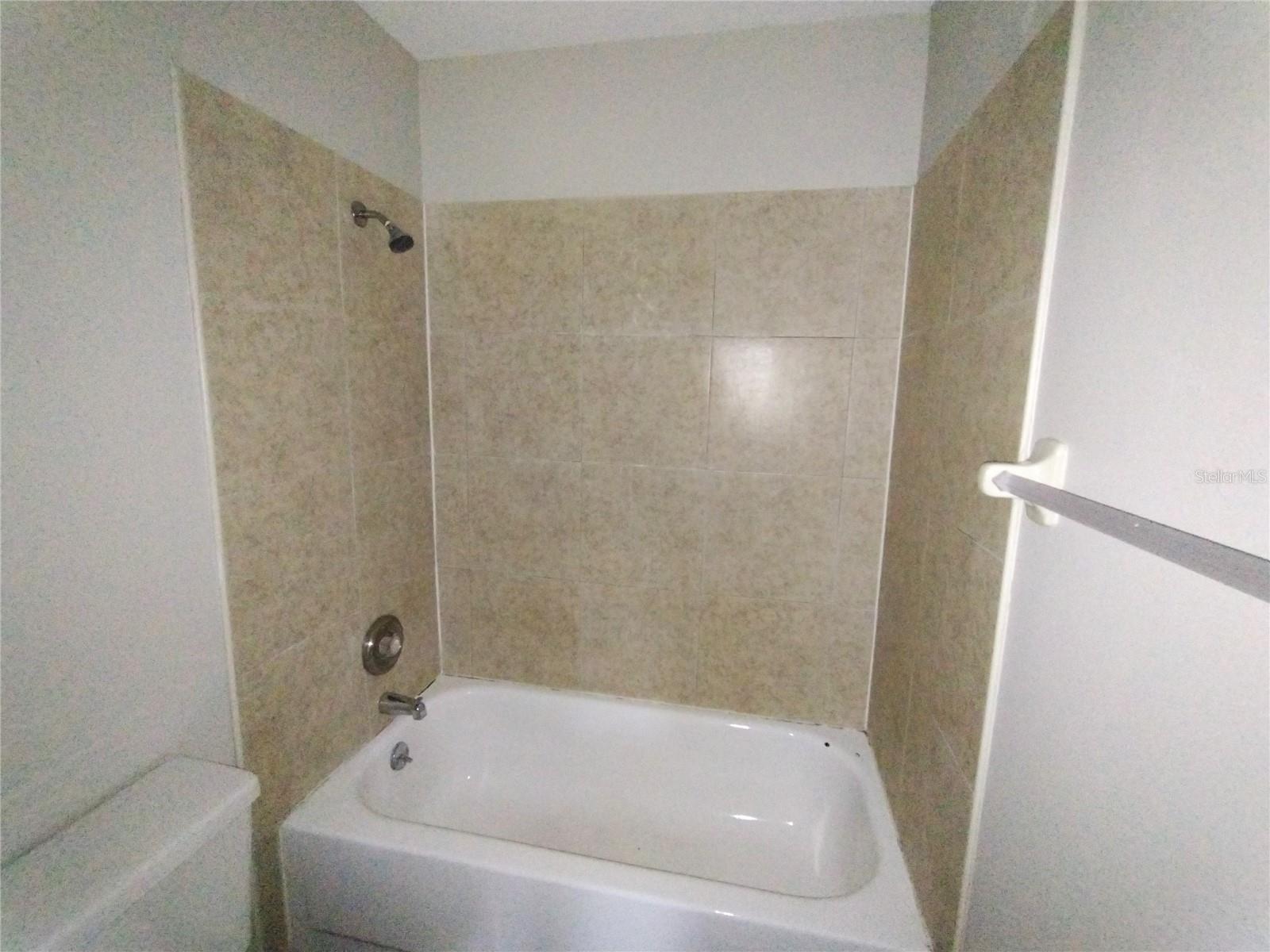 Image 39 of 50 For 510 Beechwood Avenue