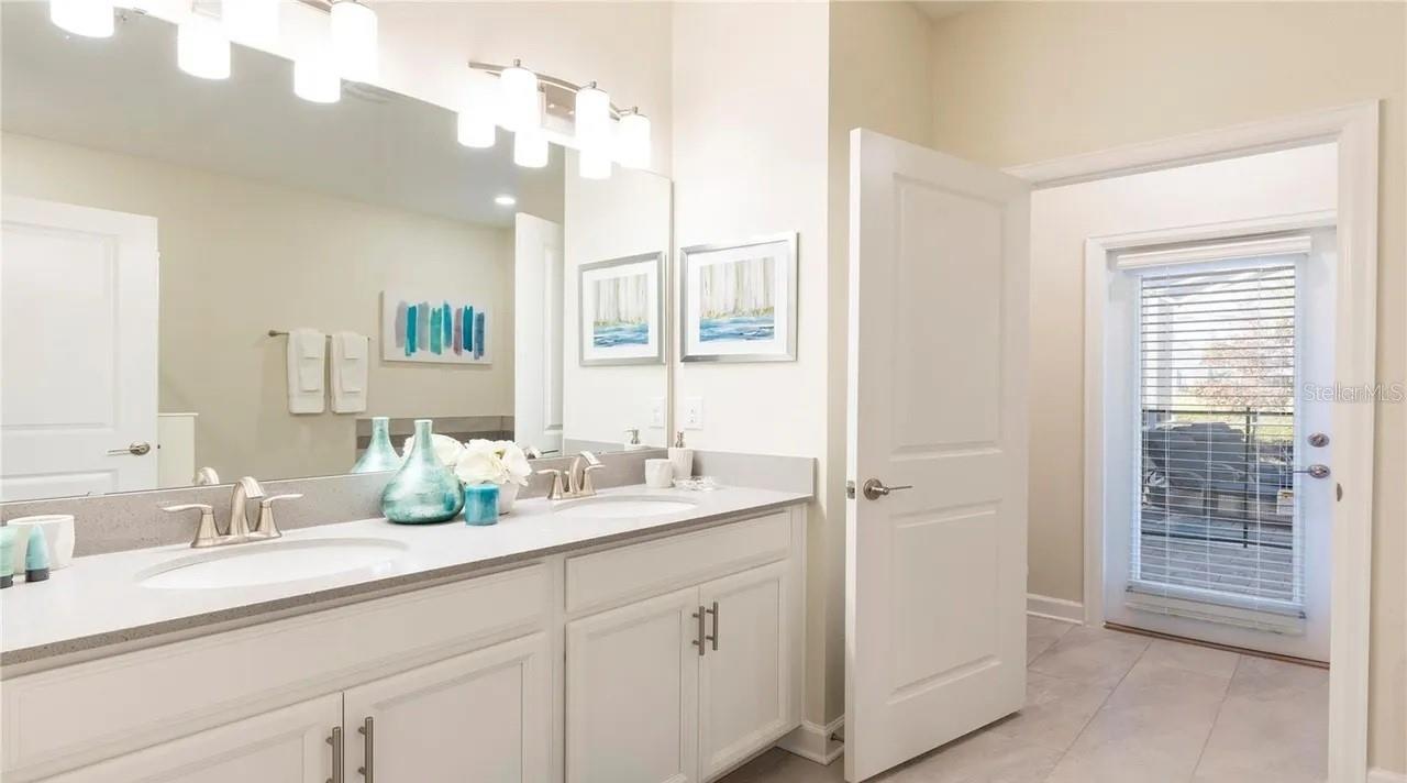 Image 11 of 42 For 1592 Maidstone Court