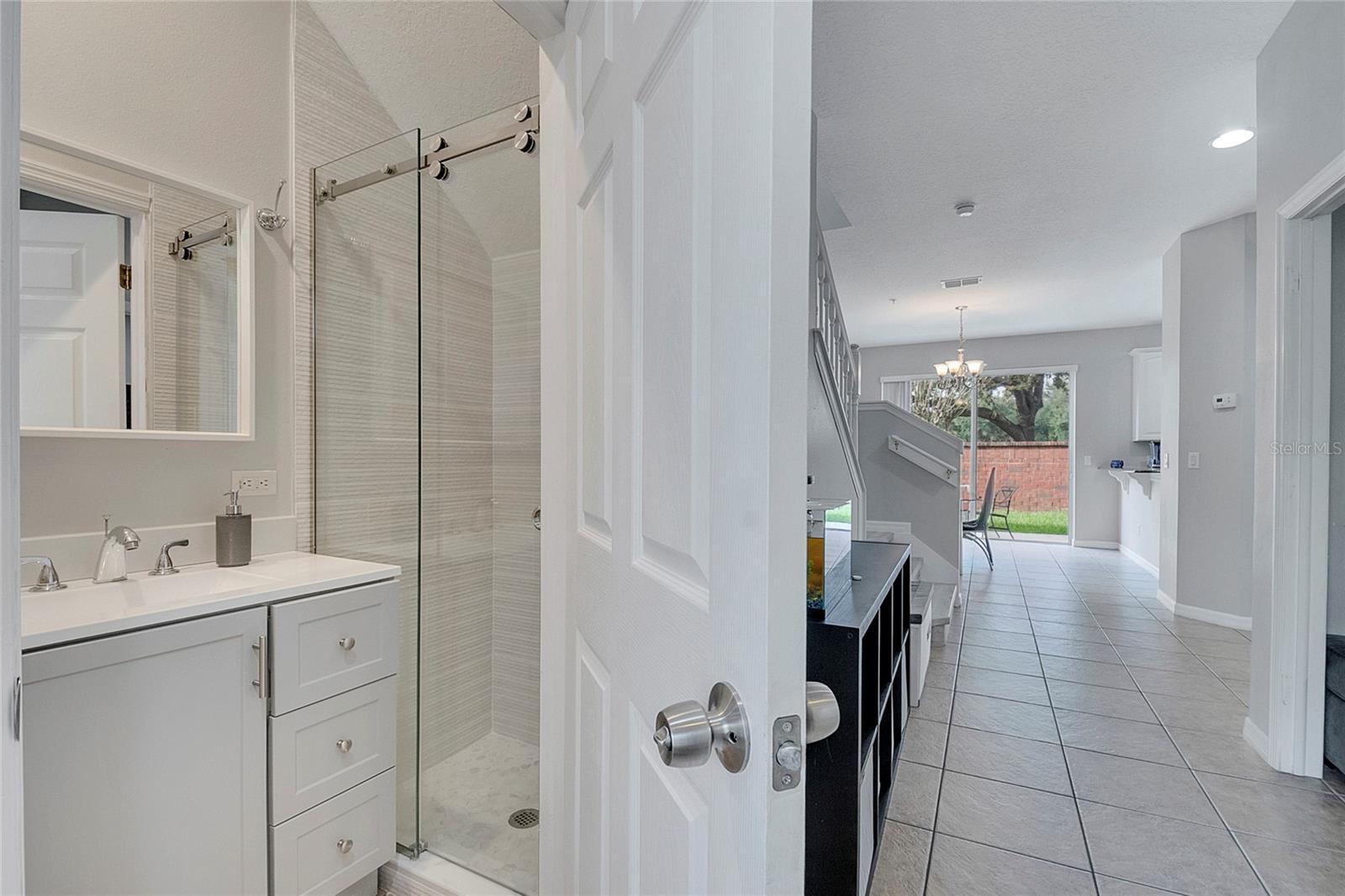 Image 11 of 70 For 9454 Silver Buttonwood Street