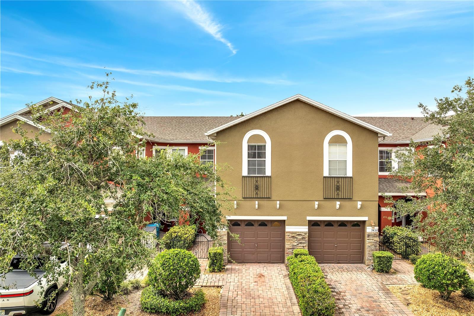 Image 3 of 70 For 9454 Silver Buttonwood Street