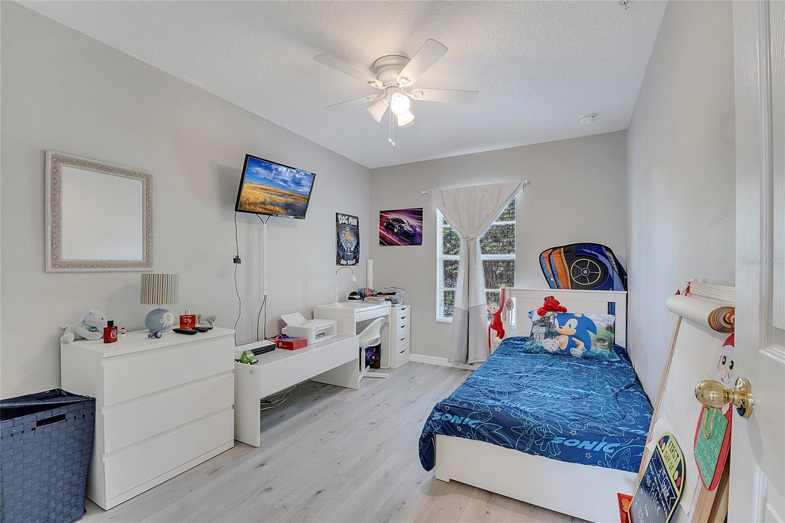 Image 38 of 70 For 9454 Silver Buttonwood Street