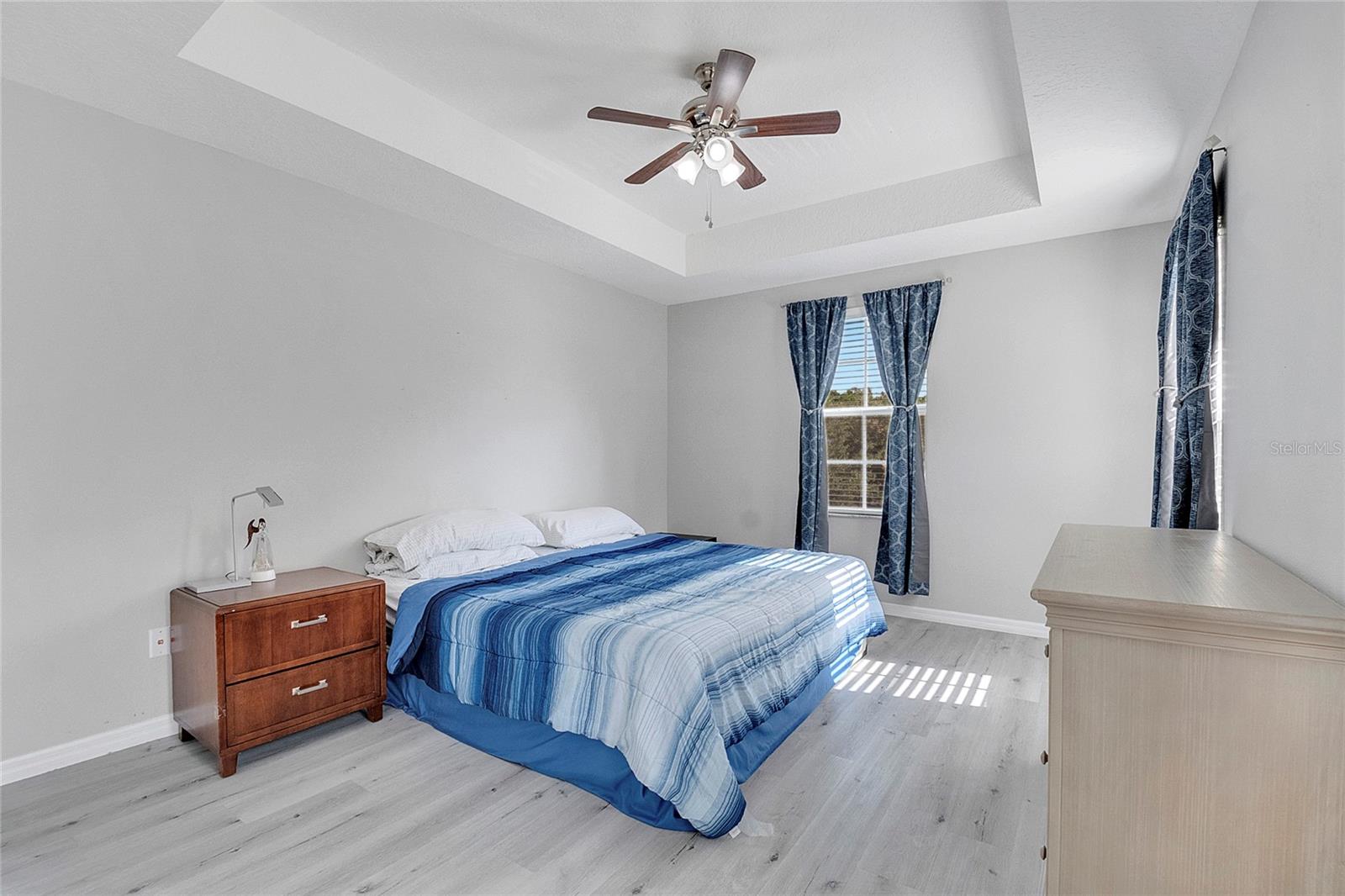 Image 45 of 70 For 9454 Silver Buttonwood Street