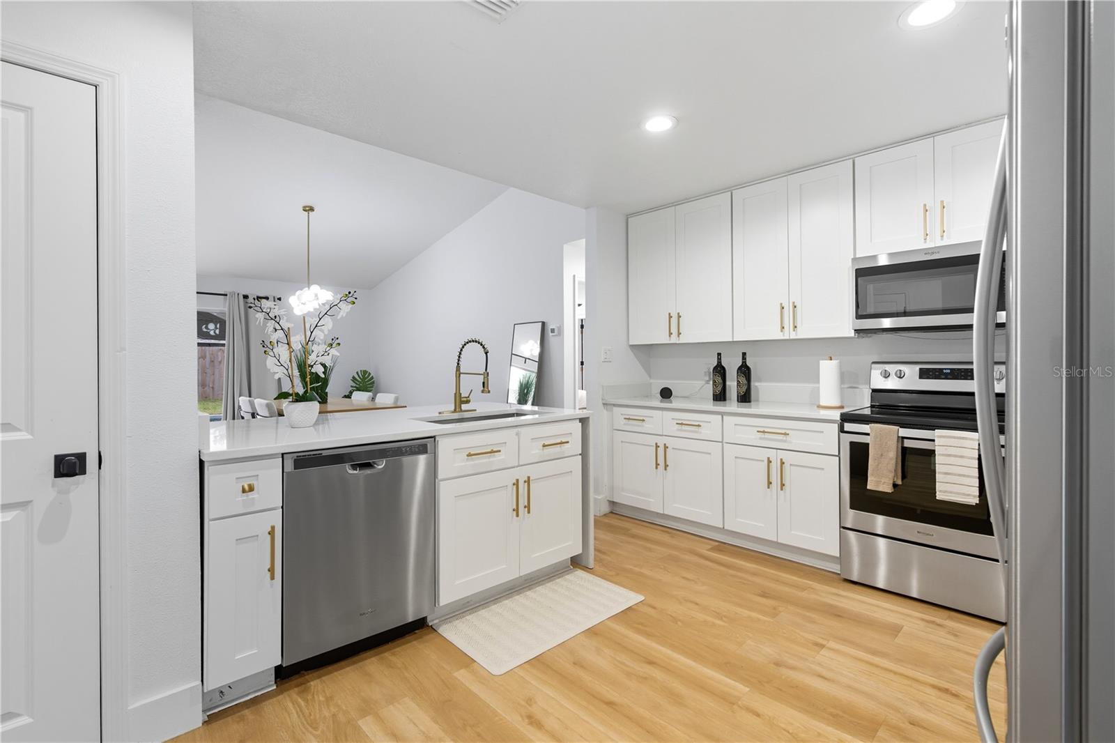 Image 8 of 37 For 2743 Parsley Drive
