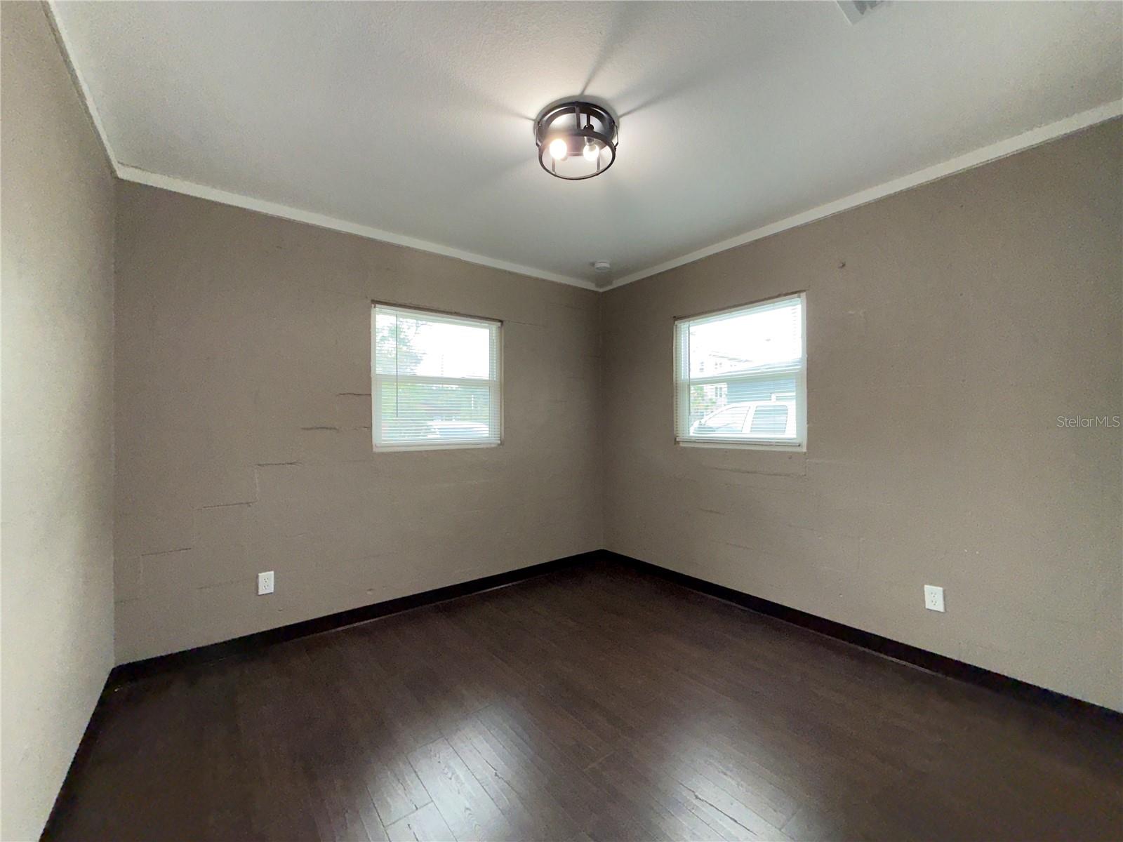 Image 8 of 14 For 1044 Merritt Street