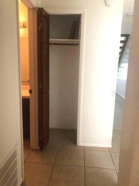 Image 14 of 22 For 2836 Hunt Club Lane 2b