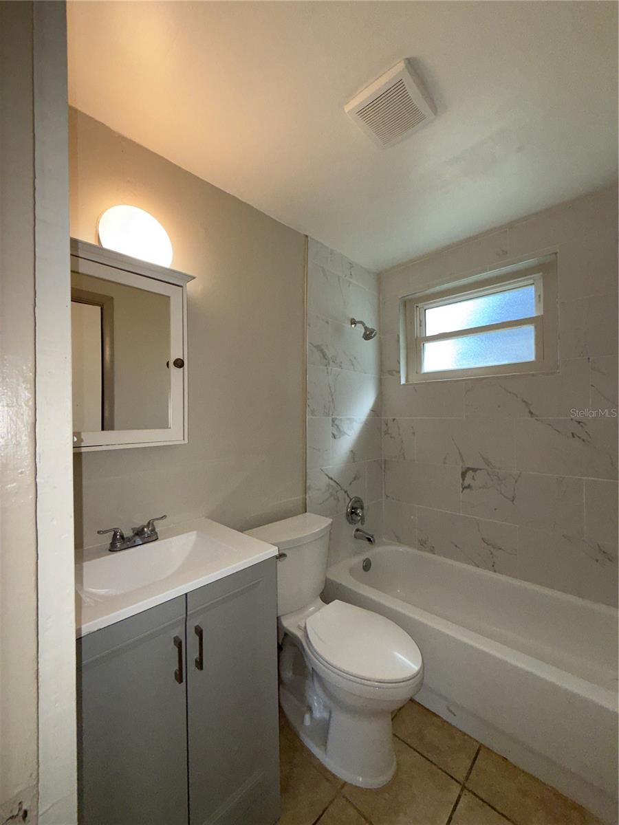 Image 18 of 20 For 4050 Ford Street