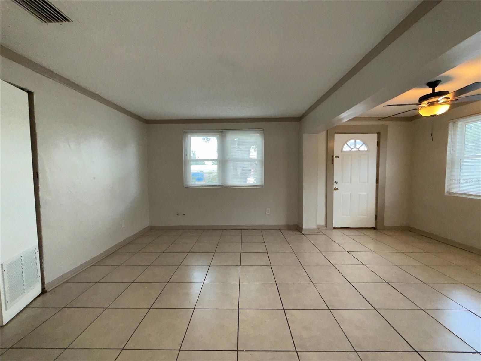 Image 6 of 20 For 4050 Ford Street