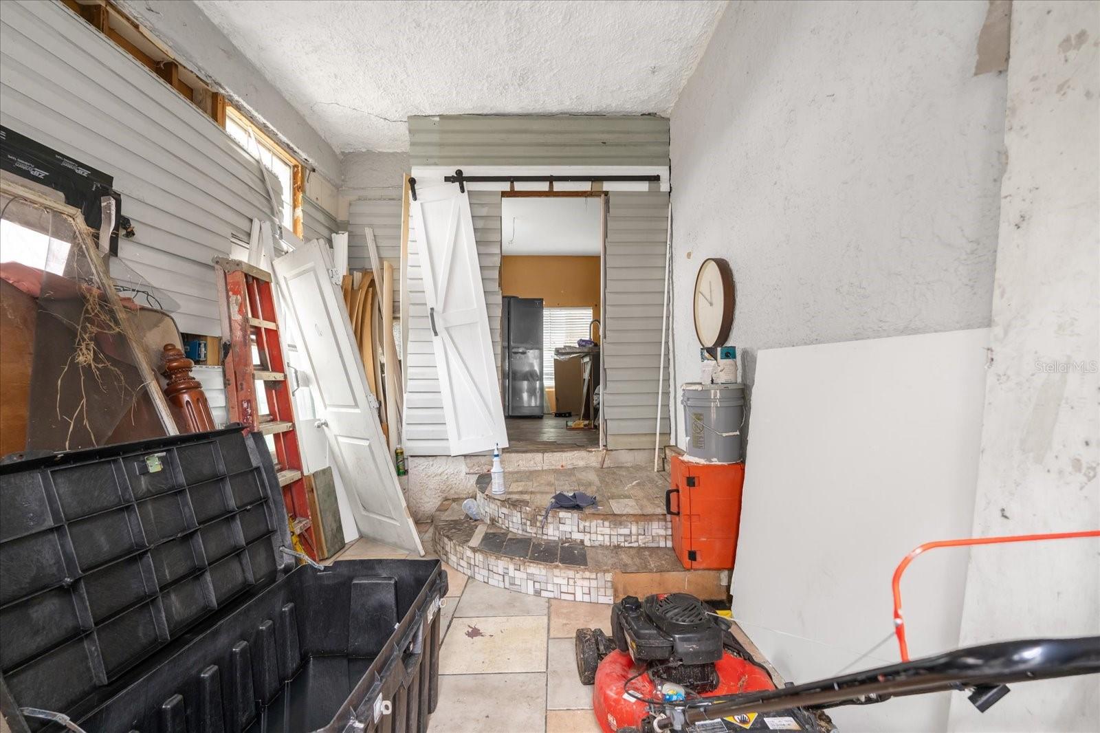 Image 3 of 20 For 122 Smith Avenue