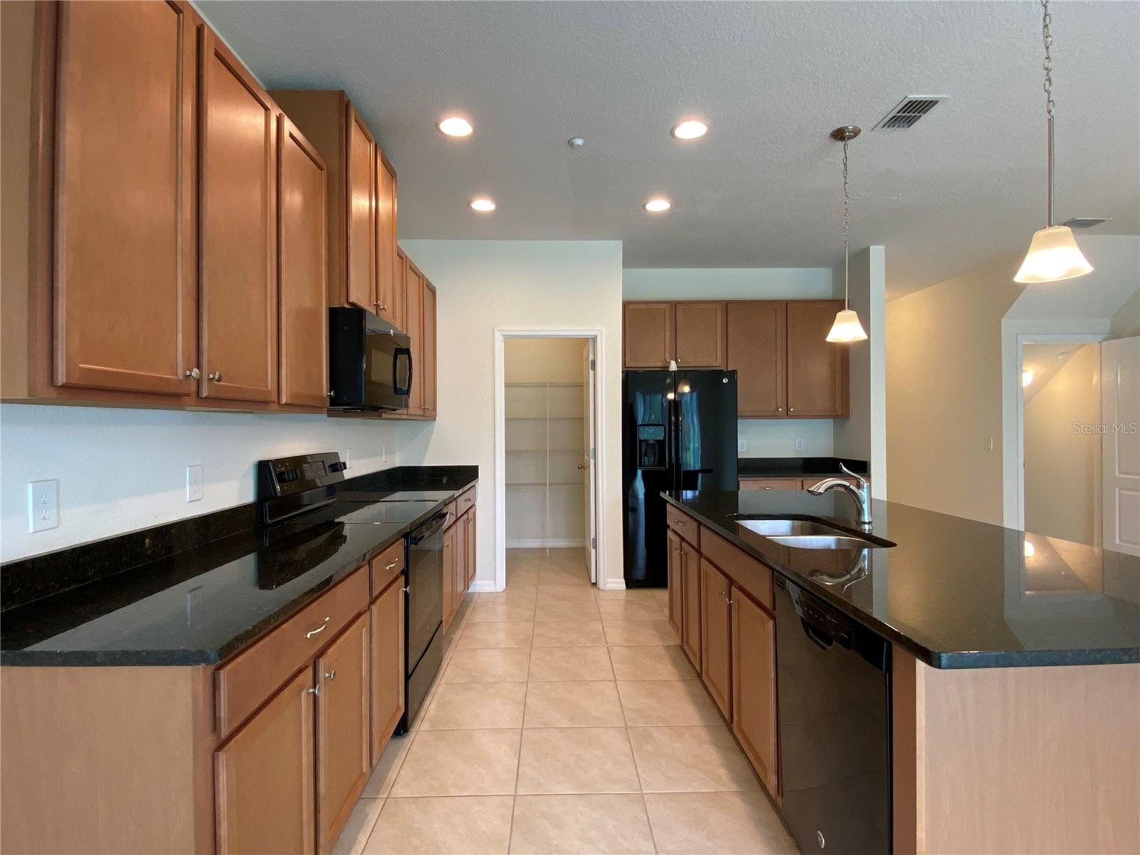 Image 7 of 27 For 7481 Aloma Pines Court
