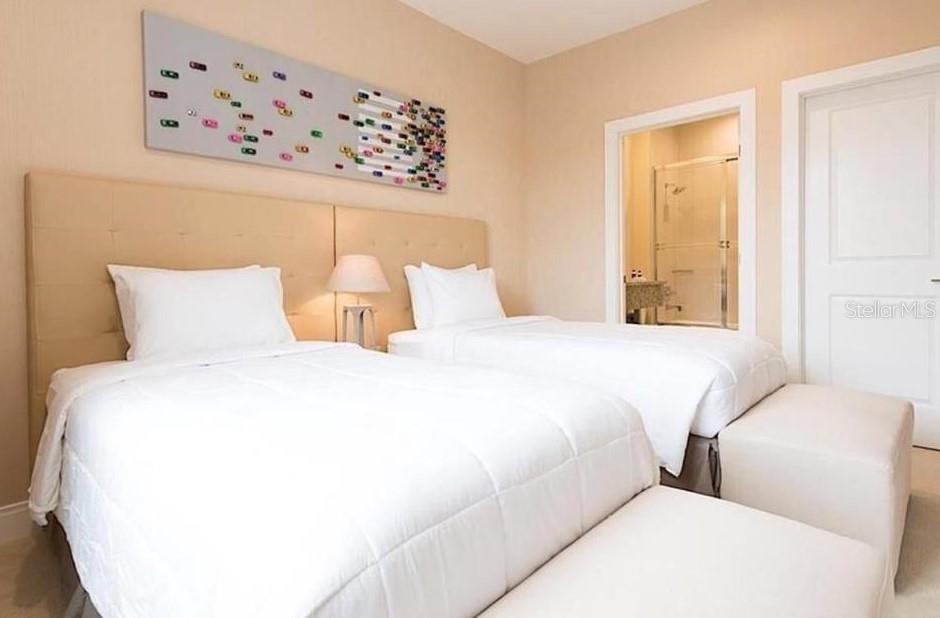 Image 27 of 34 For 7657 Recife Drive